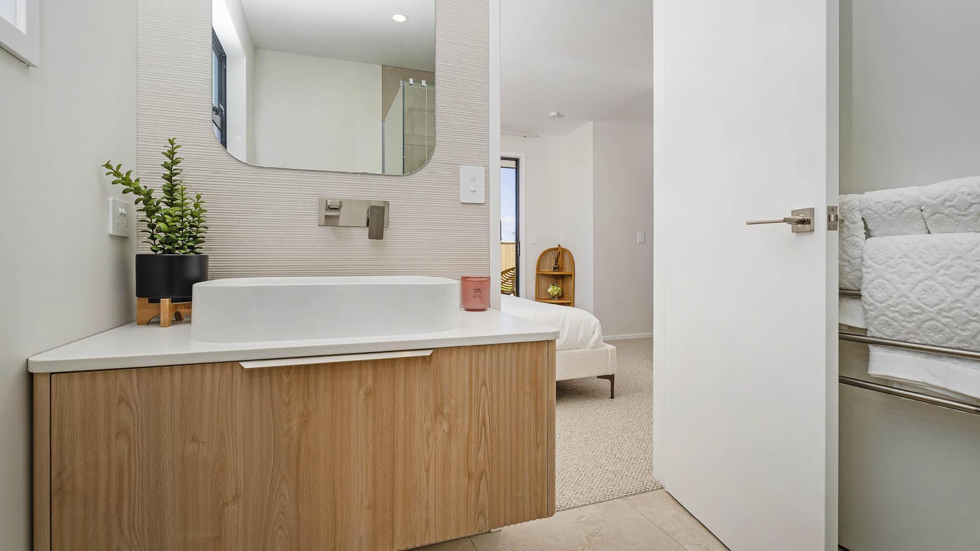 11 CM-19095 SH-CM-Matarangi-Breeze ensuite