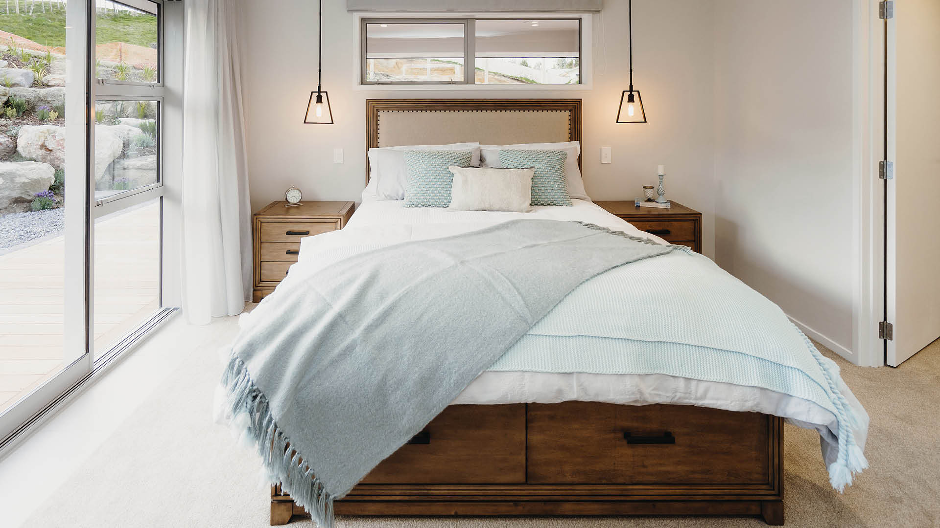 12-GJ-Hadlee-Master-Bedroom - 42566433876