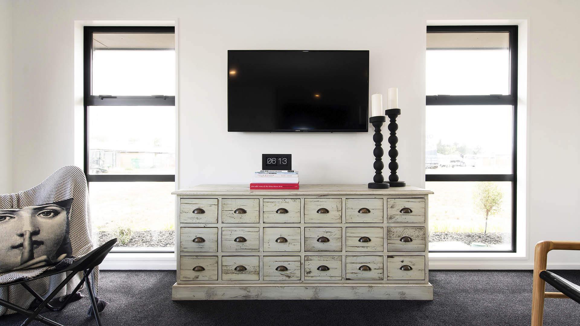 7-GJ-Lovelock-Living(Clone) - 41623042166