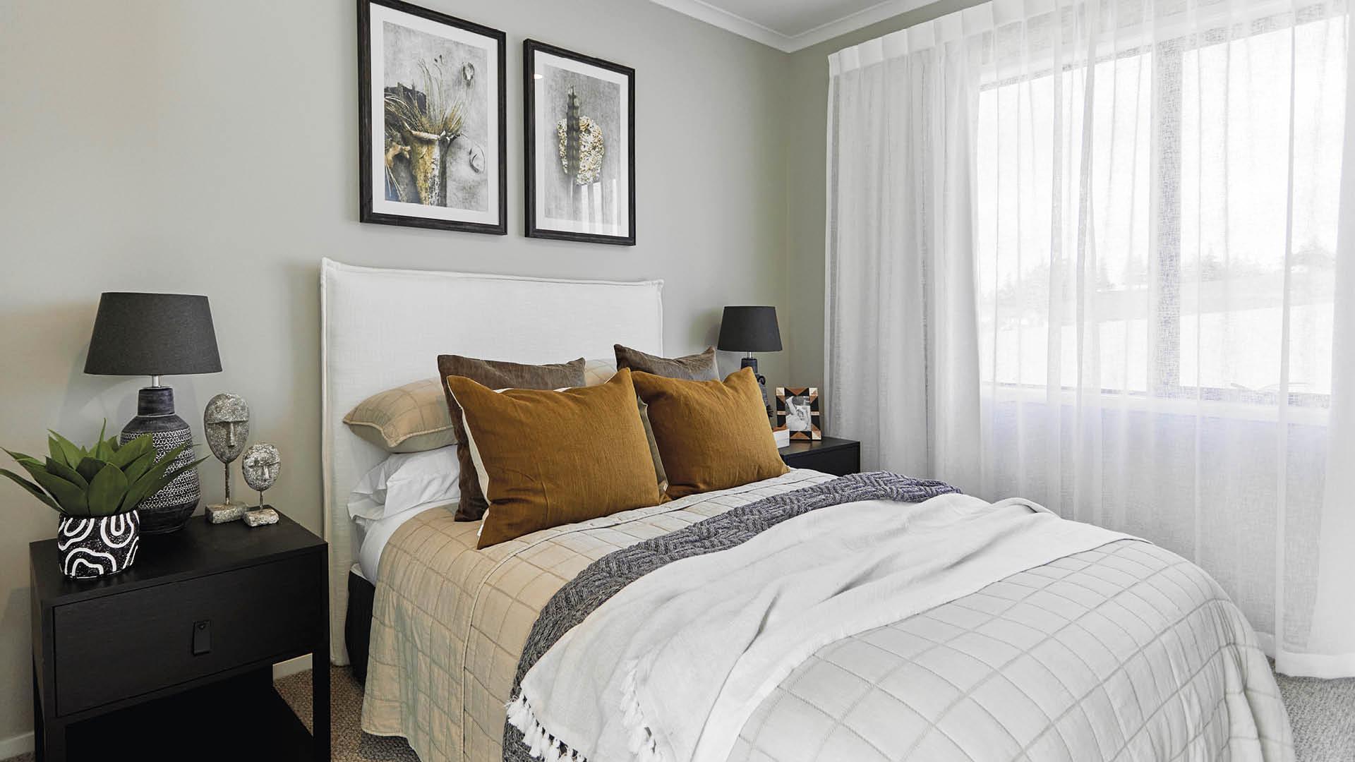 5-GJ-Amrita-Express-Bedroom 60525087862