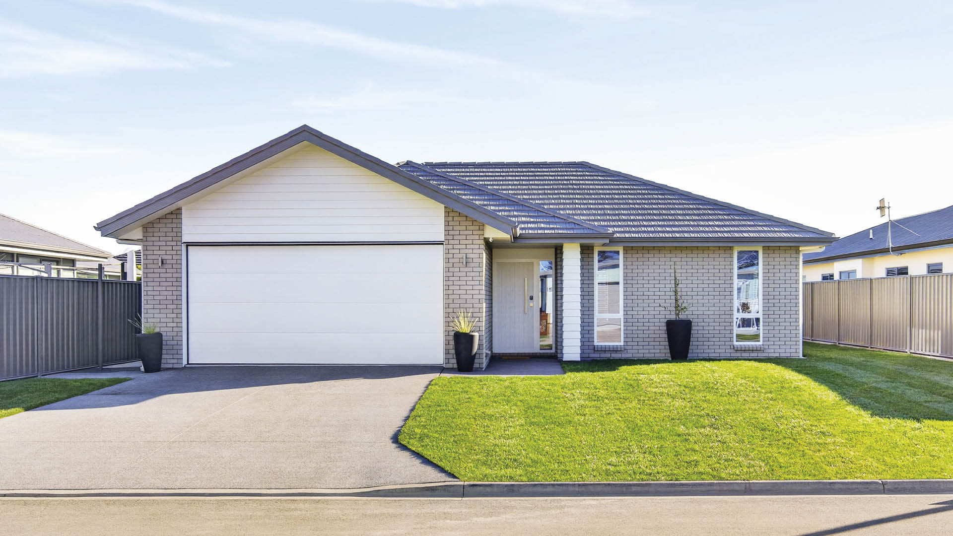 SH-HB-Arrow-Place-Napier-01