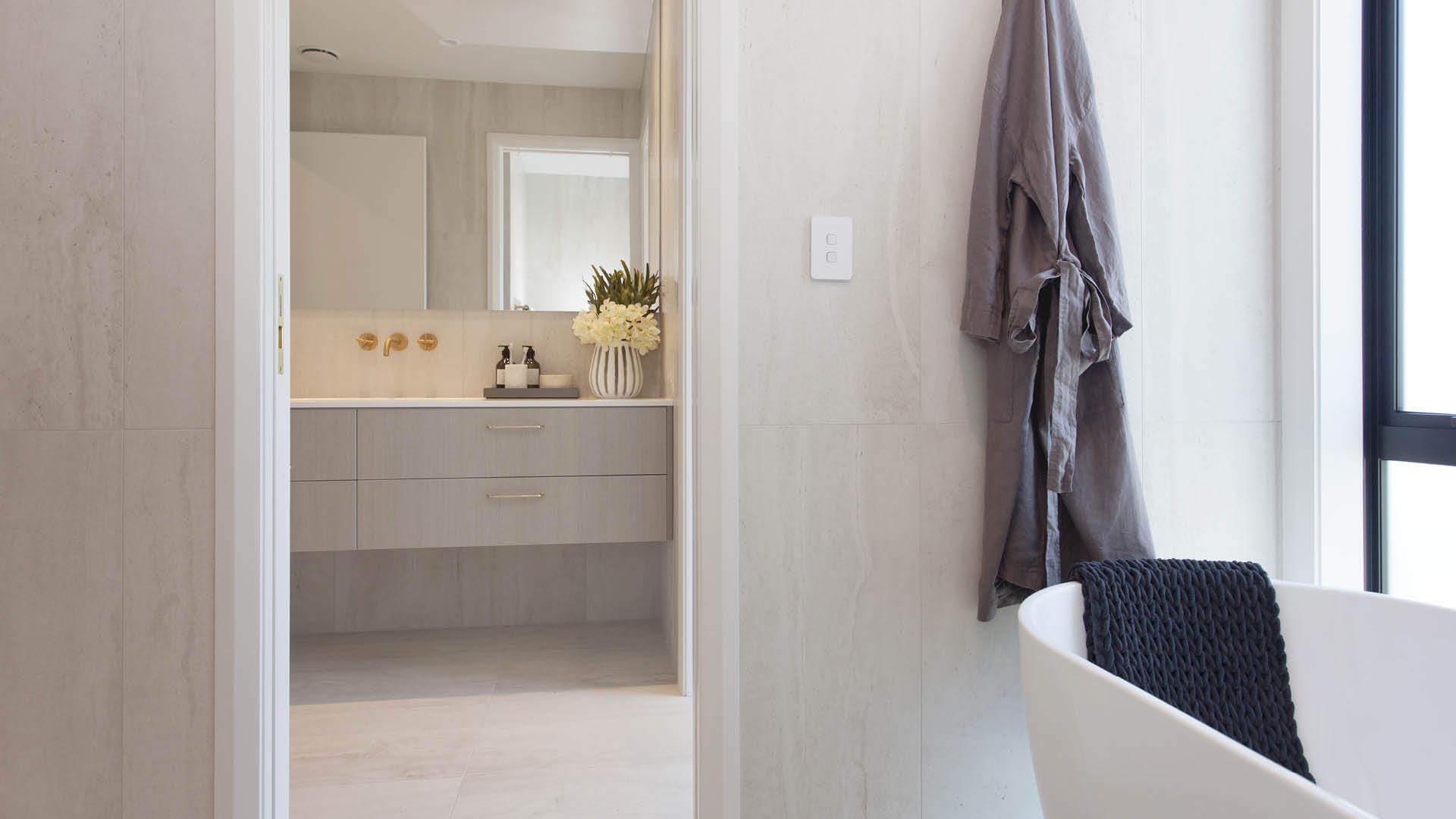 10-GJ-Hillary-3-Way-Family-Bathroom(Clone) - 39342497123