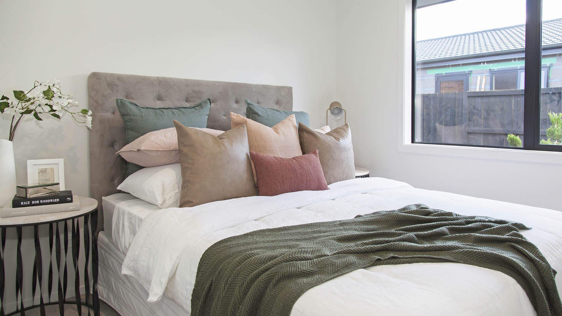 10-GJ-Tua-Bedroom(Clone) - 43448267807