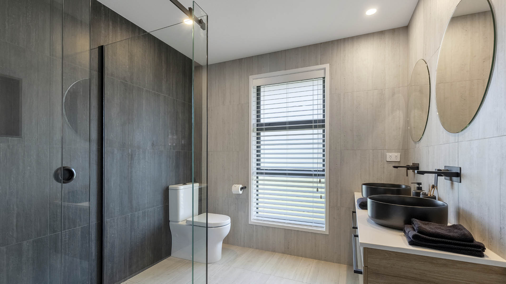 13-GJ-Upham-Ensuite(Clone)