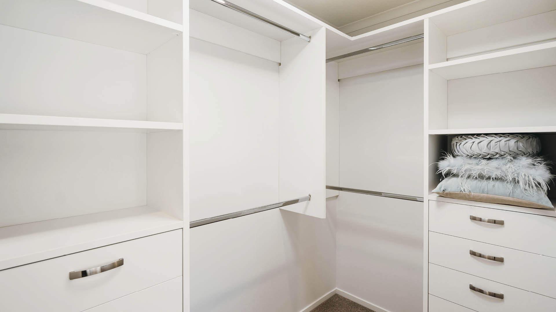 15-GJ-Hadlee-Master-Walk-In-Robe(Clone) - 51249093993