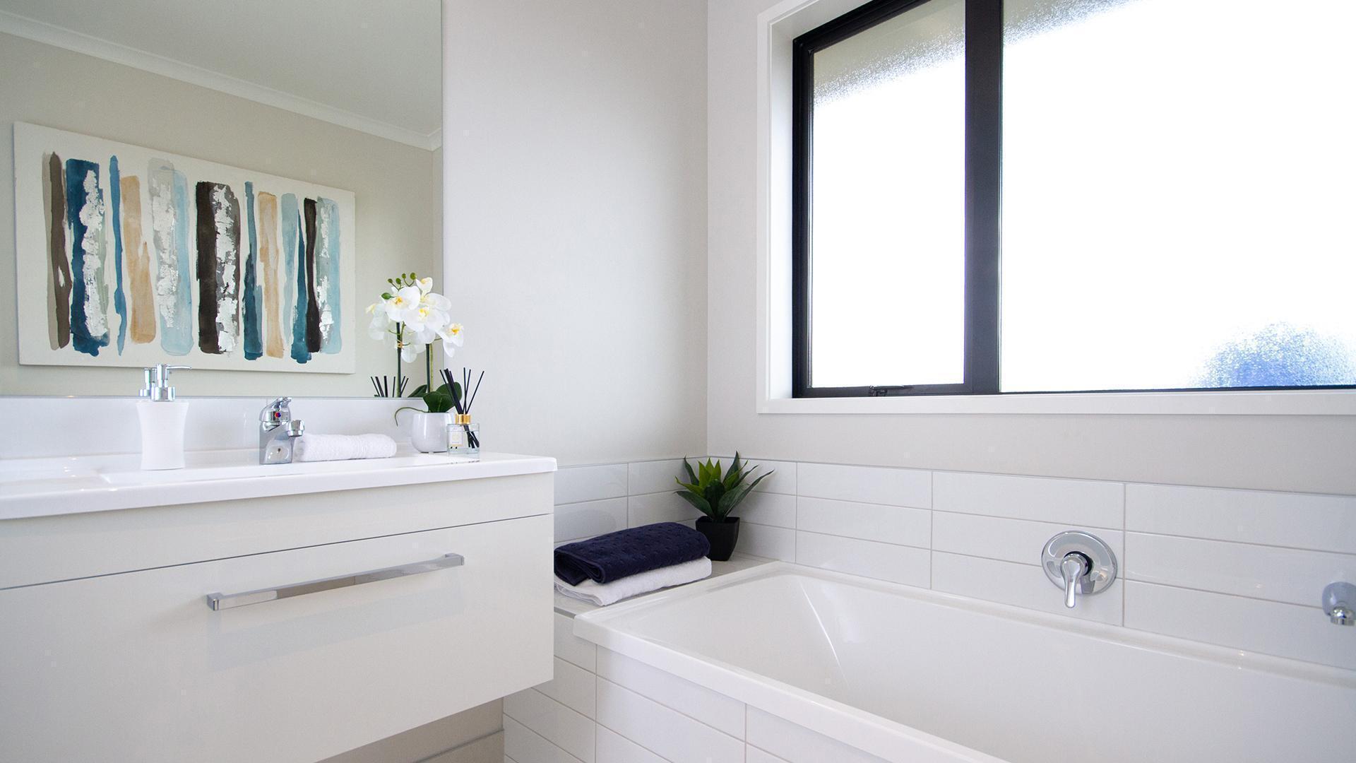 4-GJ-Kokako-Bath - 51229992358