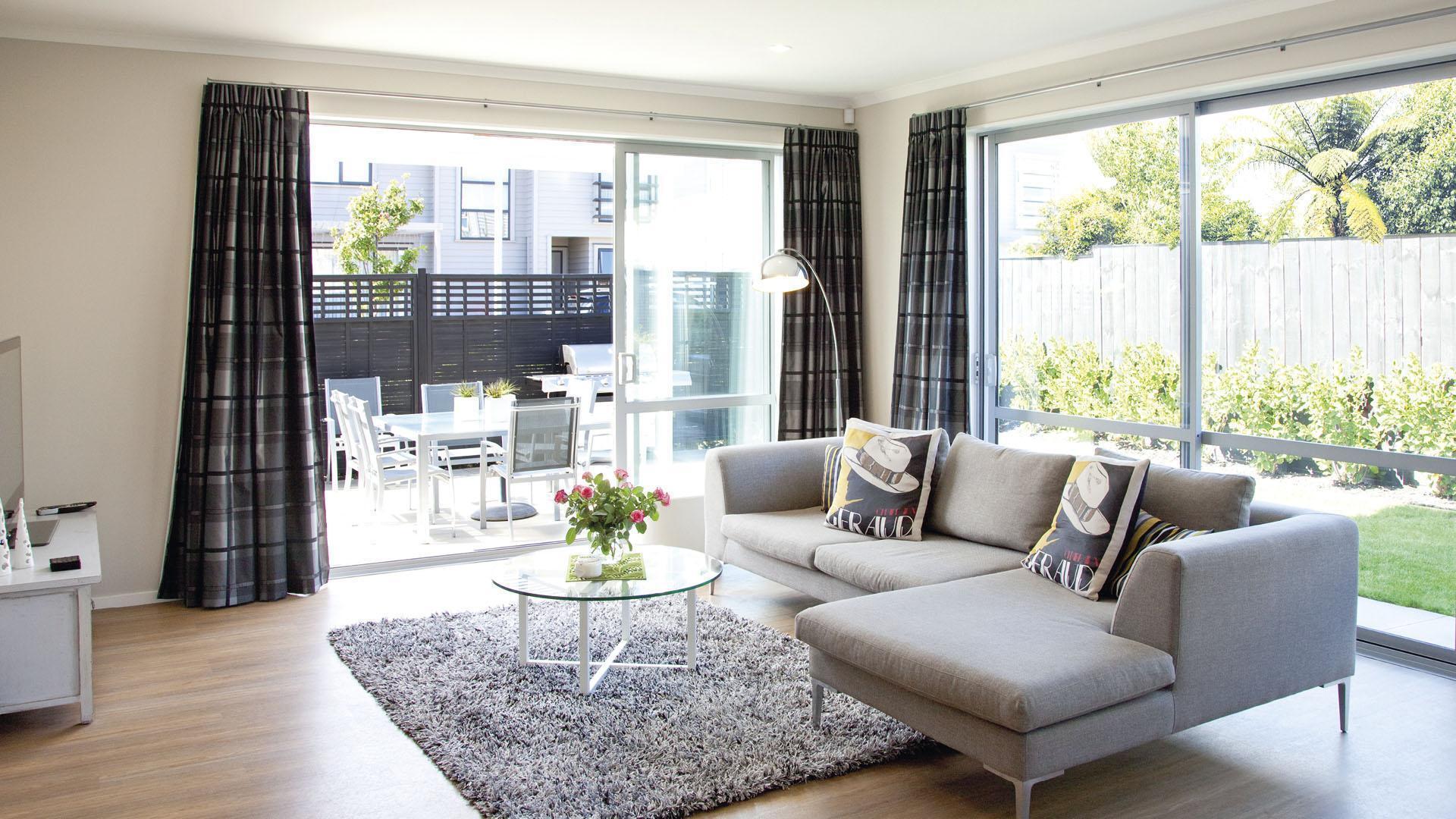 6-GJ-Morrison-Living - 59865896302