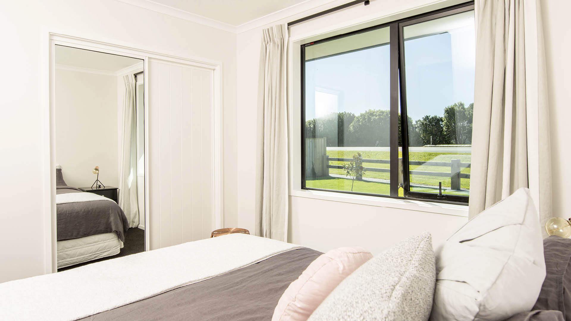 6-GJ-Pacific-Express-Bedroom(Clone) - 50007234364