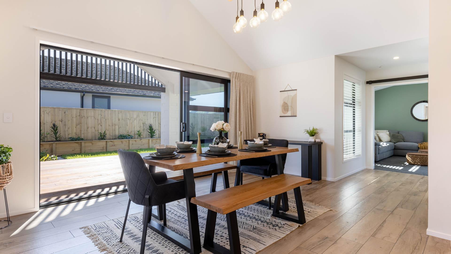 6-GJ-Upham-Dining(Clone) - 54719029807