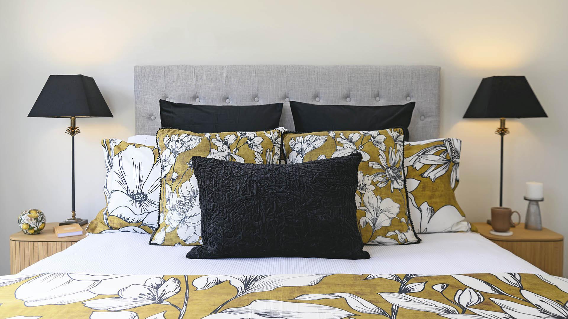 7-GJ-Parker-Master 1 (Clone) - 49397966982