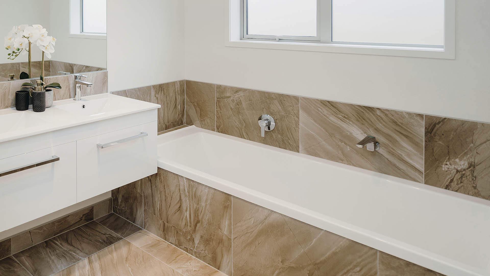 8-GJ-Crowe-Bathroom(Clone) - 62495352230