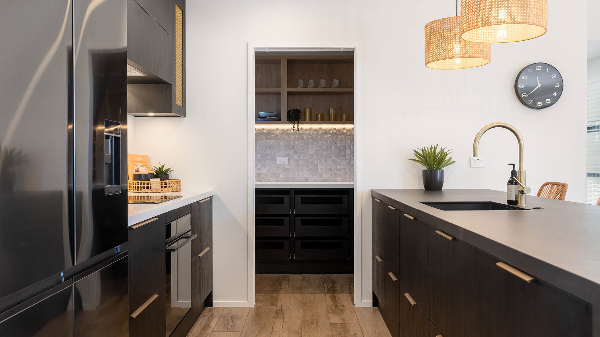 8-GJ-Upham-Walk-In-Pantry(Clone)