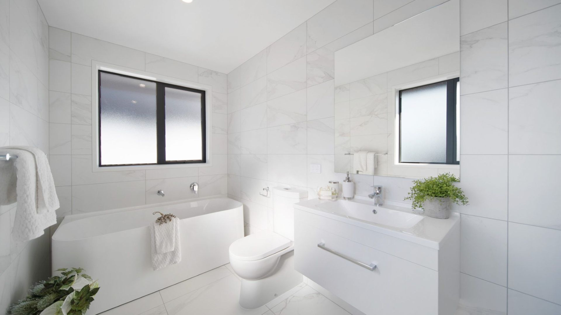 11 PK-17056 bathroom