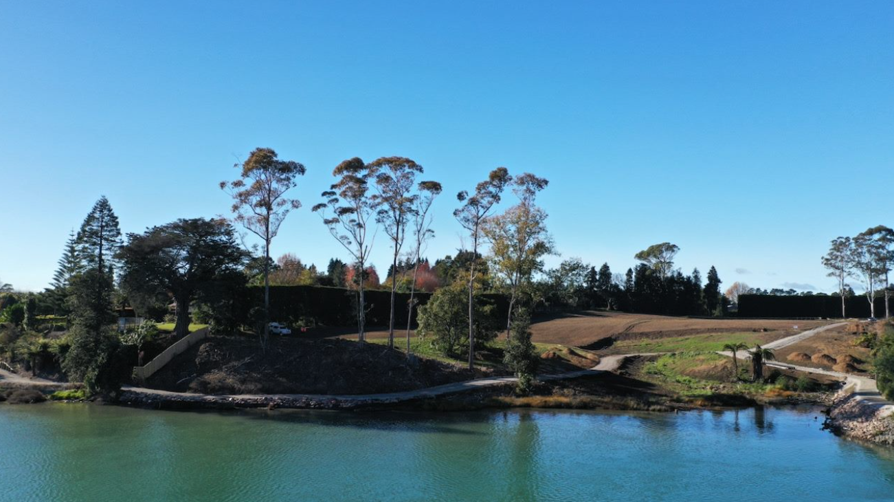 Plummers Point Road 2