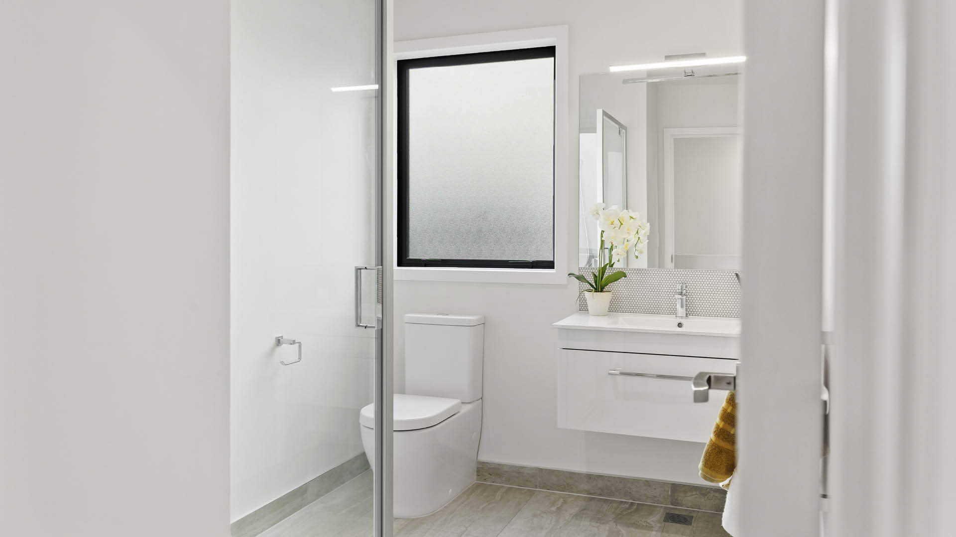 6-GJ-Kaukau-First-Floor-Bathroom(Clone)(Clone)