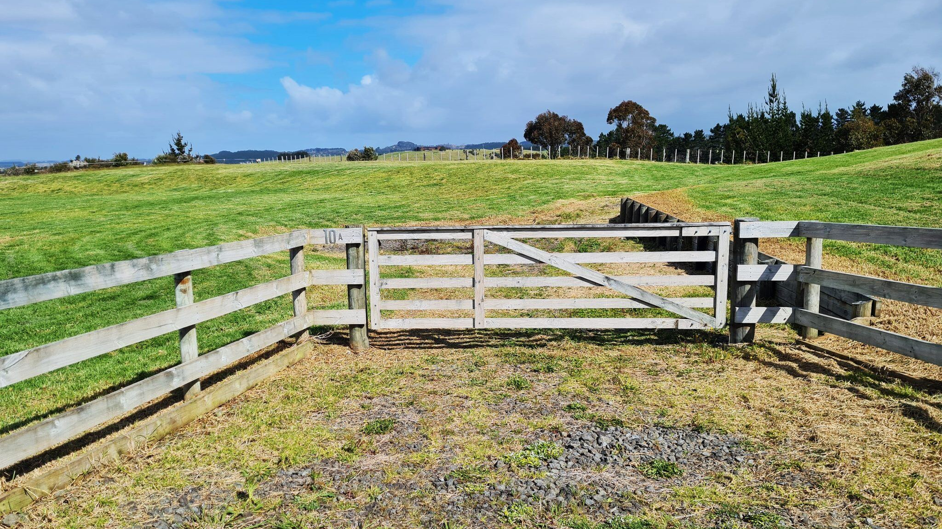 South Head Gate Image South Head Gate Image
