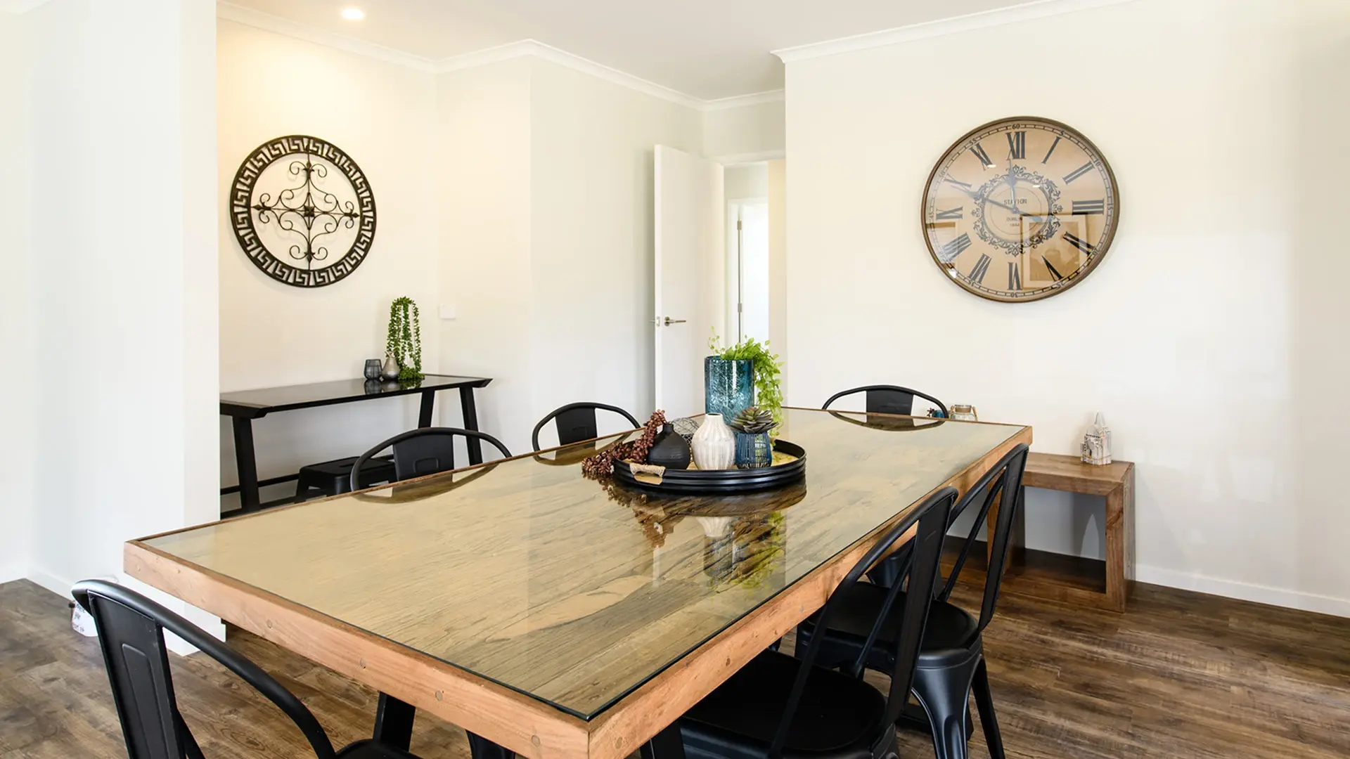 04-Dining-2019-01-23-MTP-00021 04-Dining-2019-01-23-MTP-00021