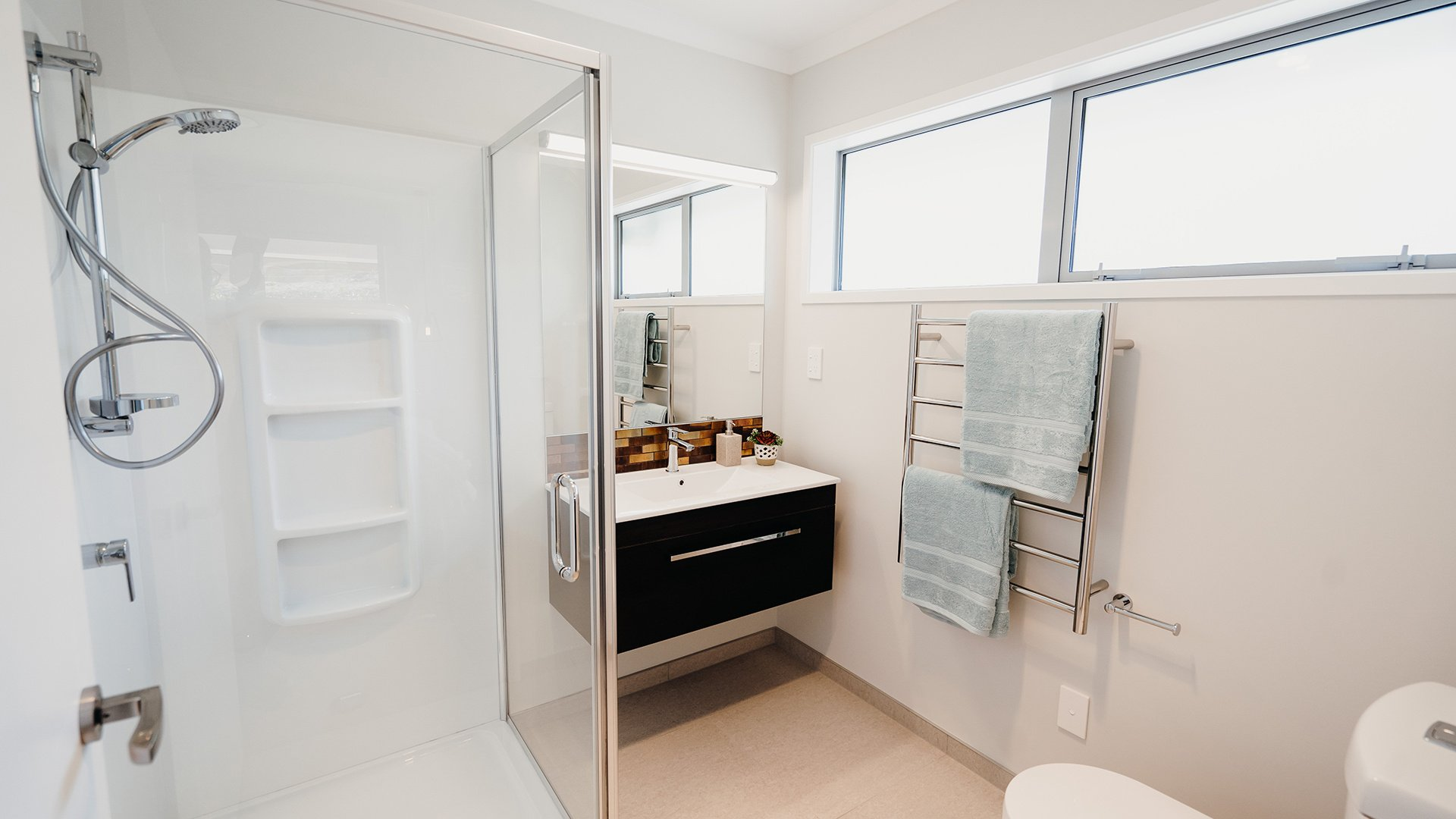 10-GJ-Gardner-32-Pioneer-Road-92-Ensuite 10-GJ-Gardner-32-Pioneer-Road-92-Ensuite