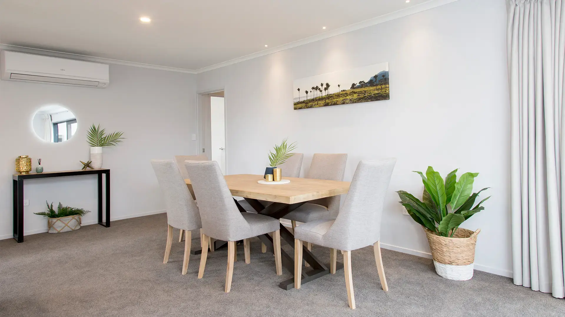 4-MG-7243-Dining-web 4-MG-7243-Dining-web