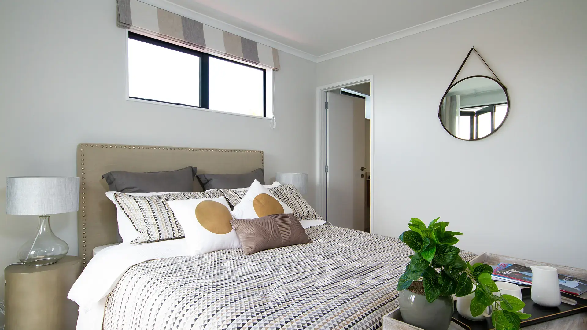 8-34c-Bringham-Creek-Rd-151-Bedroom1-Web2 8-34c-Bringham-Creek-Rd-151-Bedroom1-Web2