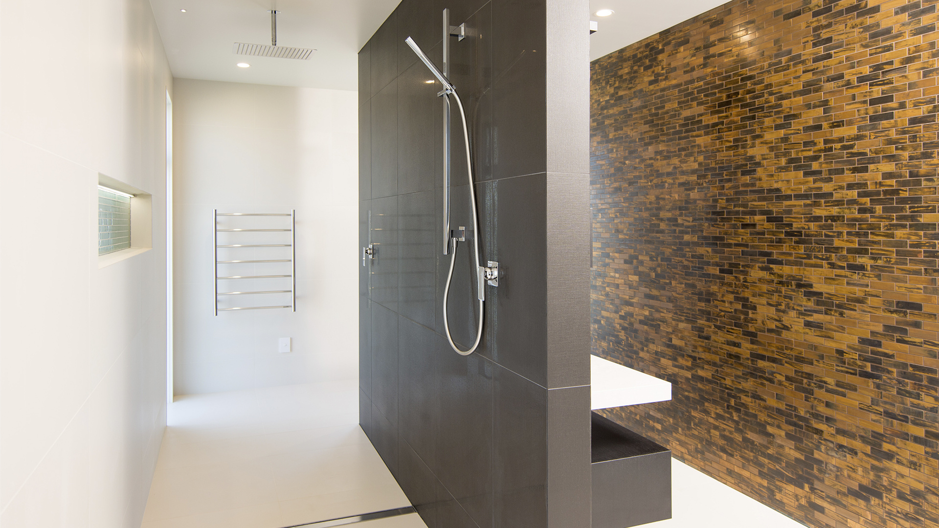 Berryfield-Dr-113-Ensuite-Shower-Web Berryfield-Dr-113-Ensuite-Shower-Web
