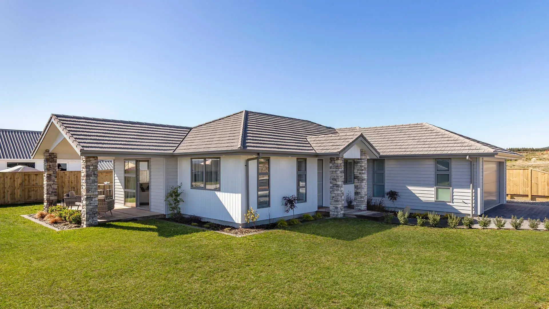 SH-TP-Rustic-in-Wharewaka-15-1693454703145 SH-TP-Rustic-in-Wharewaka-15-1693454703145
